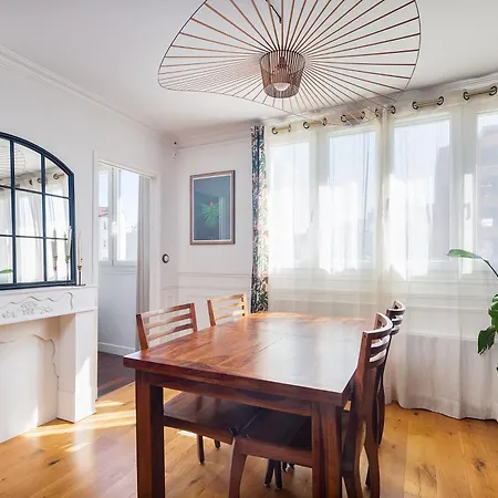 Avec Balcon Proche Paris & Transports Appartement Montreuil (Seine-Saint-Denis)